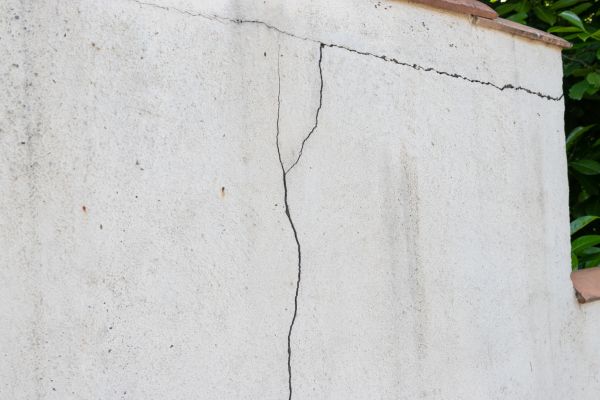 Foundation Crack Patching in Anchorage